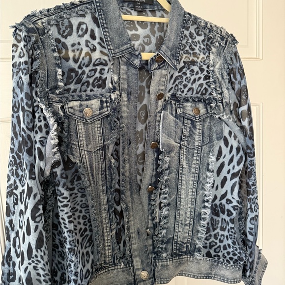 Jacket - Picture 3 of 9